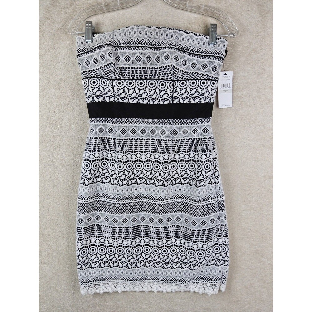 Cynthia Steffe Women's Sleeveless Lace Overlay Halter Mini Dress Size 0